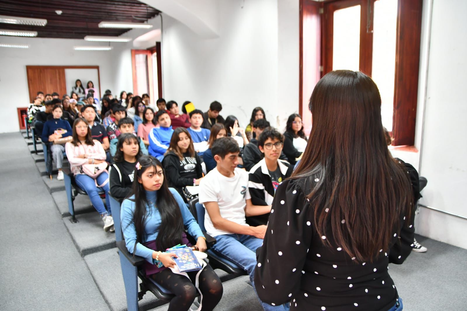 Inician capacitaciones a jóvenes que participarán como embajadores turisticos en Huamantla